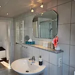Appartement Pfotenglueck Nahe Ostsee Mit Atemberaubender Dachterrasse & Gartenblick Mallentin