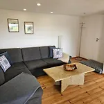 Pfotenglueck Nahe Ostsee Mit Atemberaubender Dachterrasse & Gartenblick Mallentin