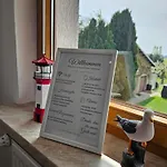 Pfotenglueck Nahe Ostsee Mit Atemberaubender Dachterrasse & Gartenblick * Mallentin