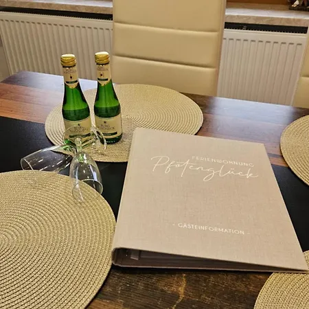 Appartement Pfotenglueck Nahe Ostsee Mit Atemberaubender Dachterrasse & Gartenblick Mallentin