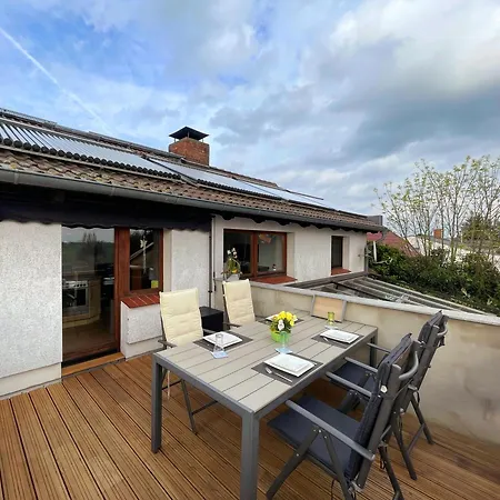 Pfotenglueck Nahe Ostsee Mit Atemberaubender Dachterrasse & Gartenblick Apartment *