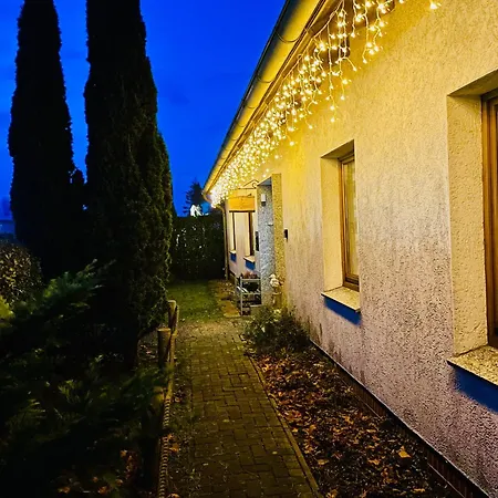 Apartment Pfotenglueck Nahe Ostsee Mit Atemberaubender Dachterrasse & Gartenblick Mallentin