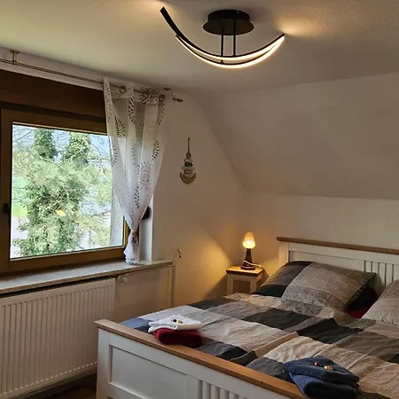 Pfotenglueck Nahe Ostsee Mit Atemberaubender Dachterrasse & Gartenblick * Mallentin