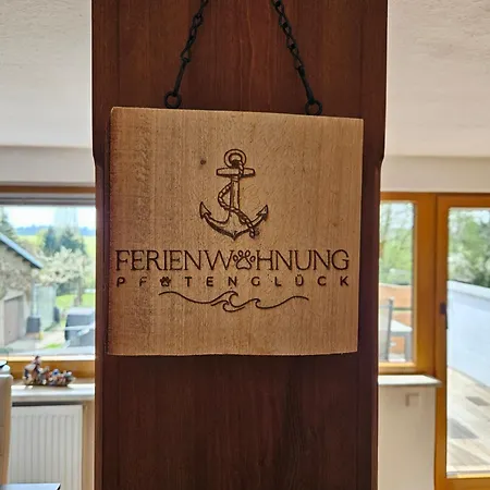 Pfotenglueck Nahe Ostsee Mit Atemberaubender Dachterrasse & Gartenblick