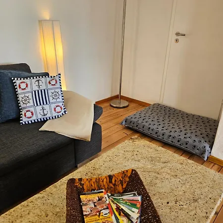 Pfotenglueck Nahe Ostsee Mit Atemberaubender Dachterrasse & Gartenblick * Mallentin