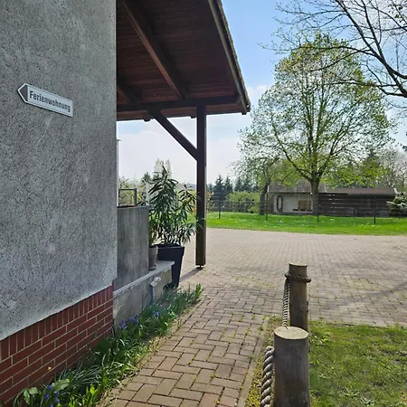Appartement Pfotenglueck Nahe Ostsee Mit Atemberaubender Dachterrasse & Gartenblick Mallentin